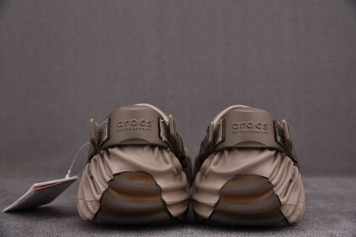 crocs pollex clog by salehe bembury 207393-195