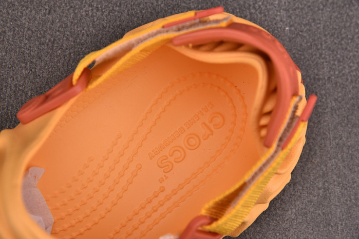crocs pollex clog by salehe bembury 207393-837
