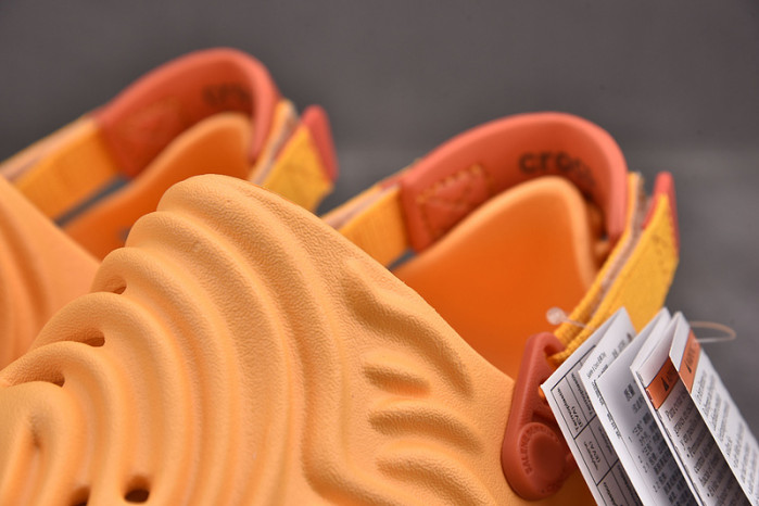 crocs pollex clog by salehe bembury 207393-837