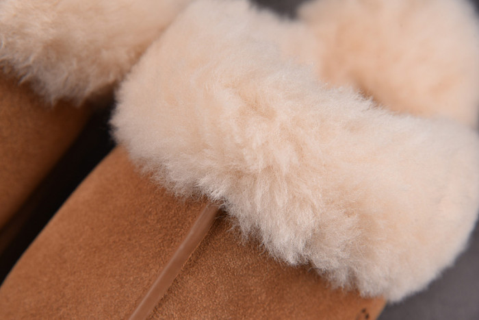 UGG SANDALS 3