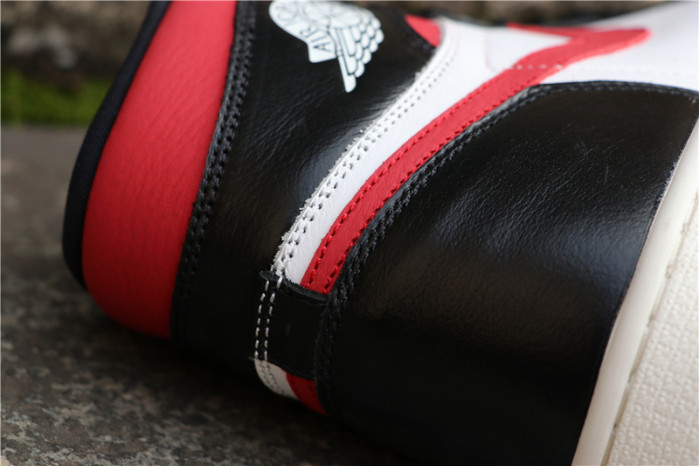 air jordan 1 black white gym red 555088-061