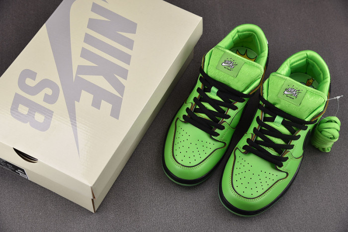 the powerpuff girls x dunk low pro sb qs