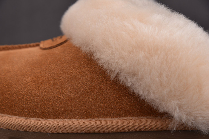UGG SANDALS 6