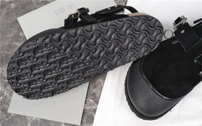 dio*r sandal 34