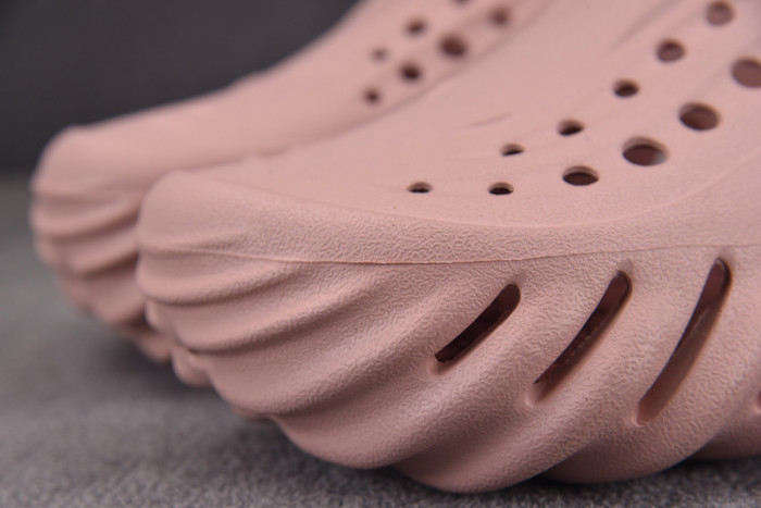crocs pollex clog by salehe bembury 207393-308