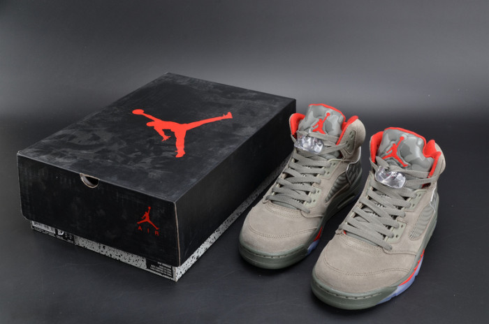 bape x air jordan 5 trophy room“camo” university red mens 136027-051
