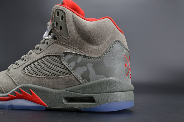 bape x air jordan 5 trophy room“camo” university red mens 136027-051