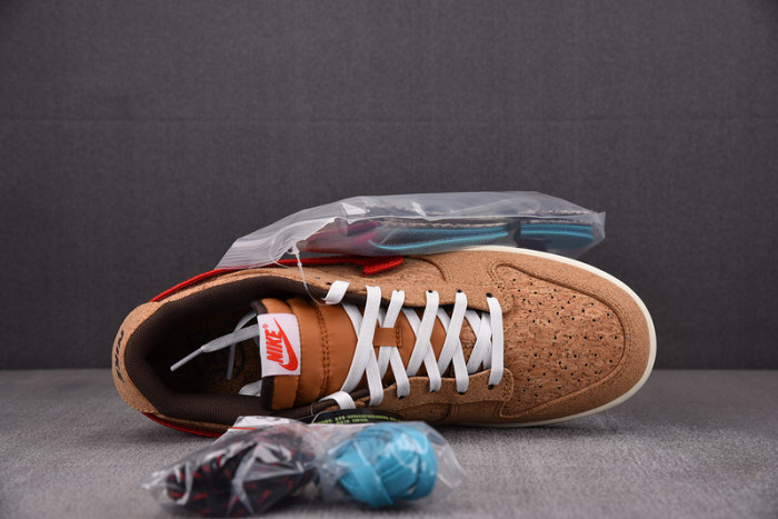 nike dunk low sp clot cork fn0317-121