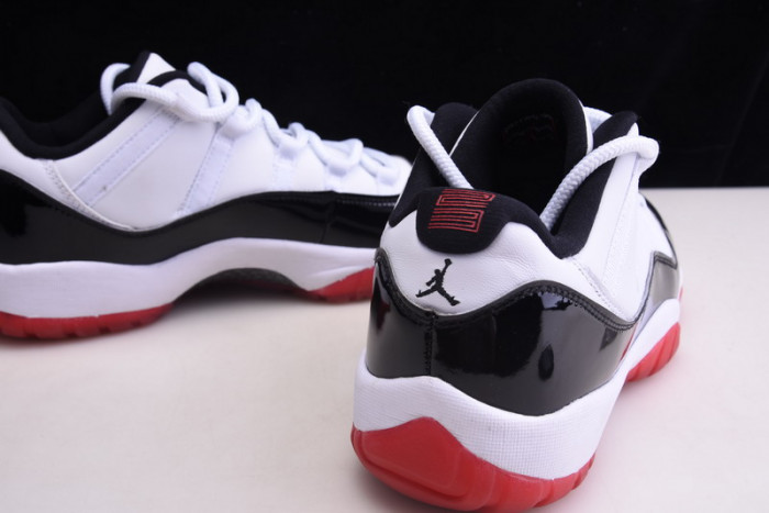 air jordan 11 low white bred av2187-160