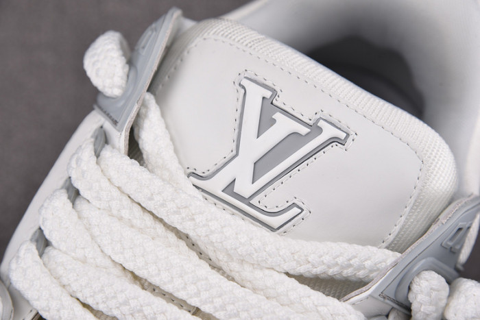 l&v snekaers l0000161