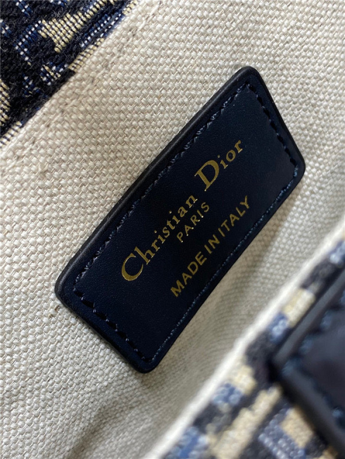 D*or bag 39