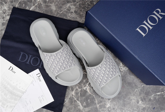 dio*r sandal 39