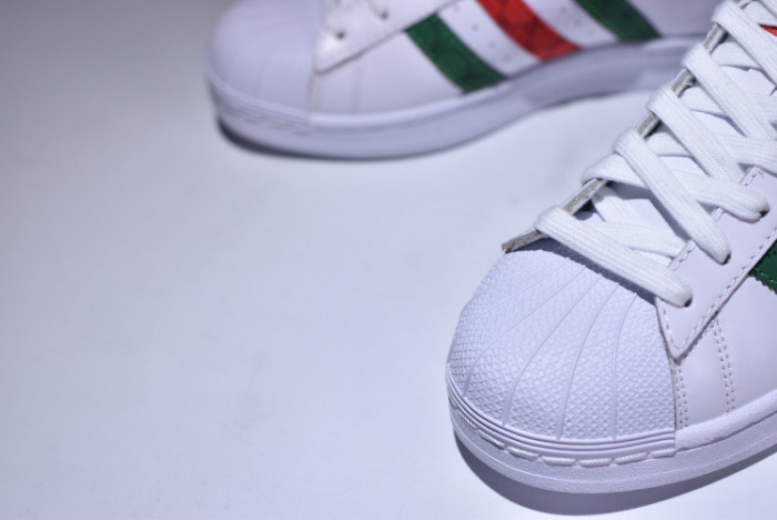 g*u*i x originals S*perstar 80s bq0066