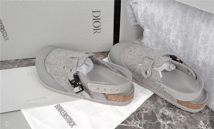 dio*r sandal 32