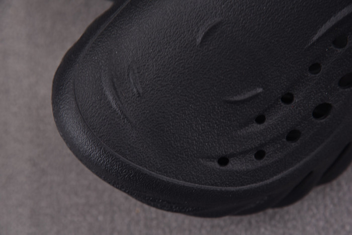 crocs pollex clog by salehe bembury 207393-307