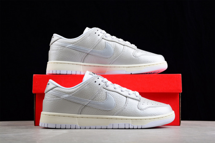 nike dunk low metallic silver dx3197-095