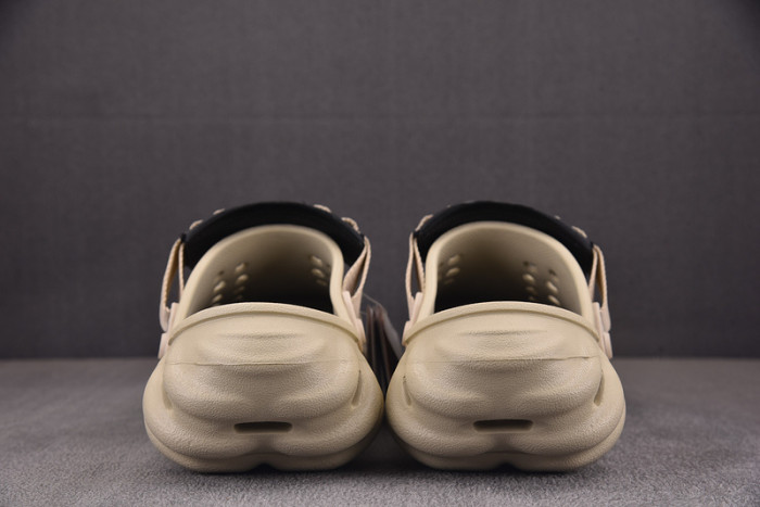 crocs pollex clog by salehe bembury 207393-306