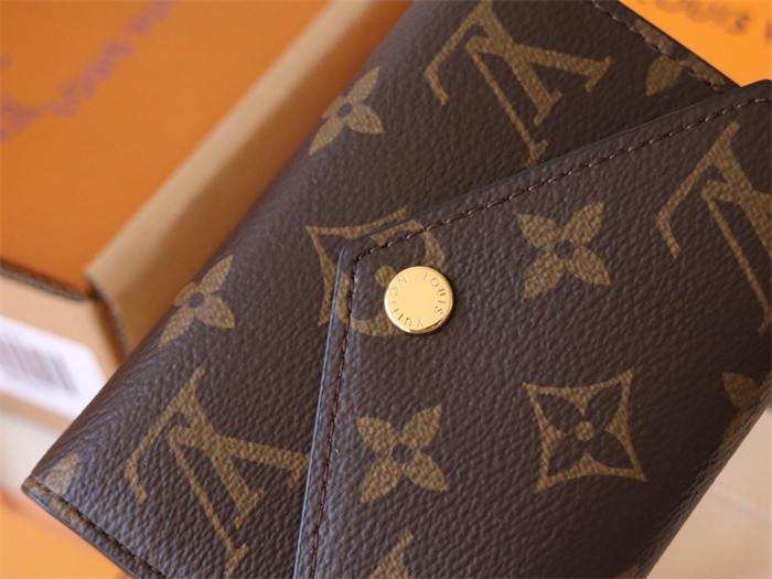 D*or wallet10