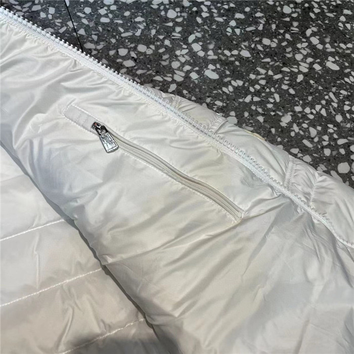 Moncler Down Jacket 62